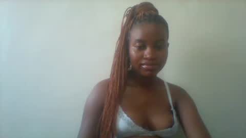 Snapshot of blondebarbiey chatting on 03/08/25, 04:45 blonde online show from 03/08/25, 04:45