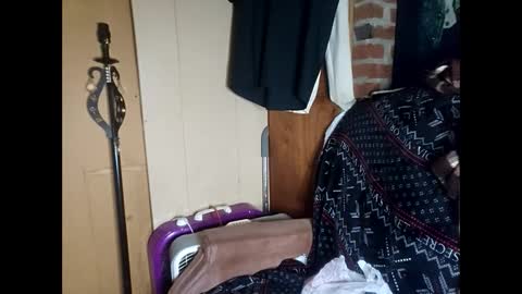 Snapshot of blondebellaaa3 chatting on 02/20/25, 06:02 Gia online show from 02/20/25, 06:02