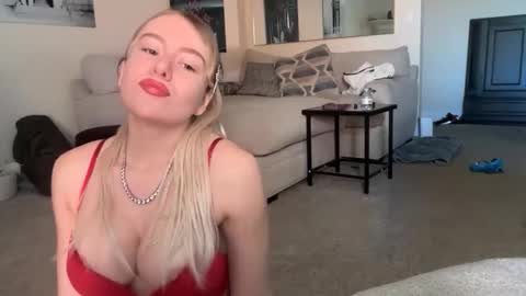 blondebunny999 online show from 04/05/26, 07:00