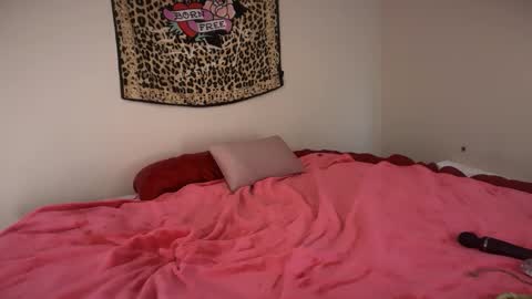 blondebunny999 online show from 06/02/26, 11:29