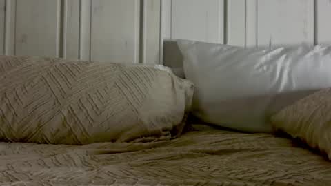 Snapshot of blondechristine99 chatting on 12/21/25, 04:36 blondechristine99 online show from 12/21/25, 04:36