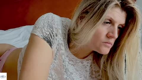 blondechristine99 online show from 05/09/26, 04:01