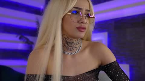 blondie_muller online show from 11/17/25, 08:47