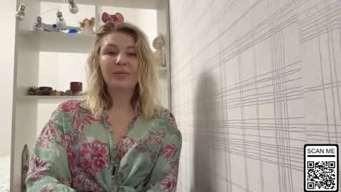 blondie_xoxoxo online show from 12/18/25, 07:14