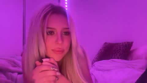 blondieangel11 online show from 04/12/26, 04:50