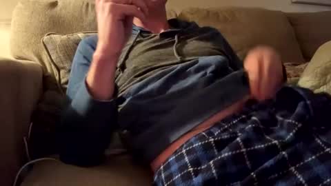 Snapshot of blondieblu89 chatting on 12/23/24, 09:38 First Time College Boy online show from 12/23/24, 09:38