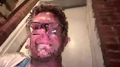 Snapshot of blondieblu89 chatting on 12/31/24, 10:48 First Time College Boy online show from 12/31/24, 10:48