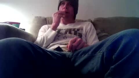 Snapshot of blondieblu89 chatting on 01/05/25, 08:00 First Time College Boy online show from 01/05/25, 08:00