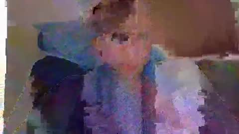 Snapshot of blondieblu89 chatting on 01/07/25, 07:06 First Time College Boy online show from 01/07/25, 07:06