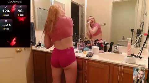 Snapshot of blondiebubblebooty chatting on 05/29/26, 05:16 Bubbles online show from 05/29/26, 05:16