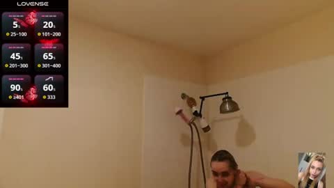 Snapshot of blondiebubblebooty chatting on 07/05/26, 12:23 Bubbles online show from 07/05/26, 12:23