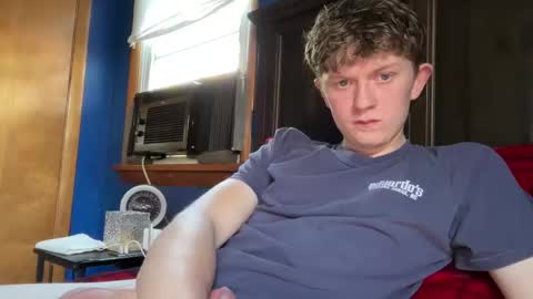 Snapshot of blondiedicks1 chatting on 05/11/26, 01:17 blondiedicks1 online show from 05/11/26, 01:17