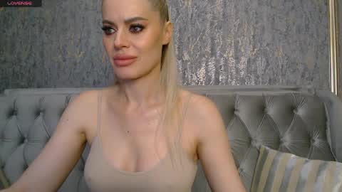 Snapshot of blondiestarxxx chatting on 03/30/26, 02:01 Helen online show from 03/30/26, 02:01