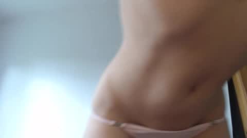 Snapshot of blondyelena chatting on 04/21/26, 07:14 blondyelena online show from 04/21/26, 07:14