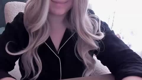 Snapshot of blondymargaret chatting on 02/23/25, 10:17 blondymargaret online show from 02/23/25, 10:17