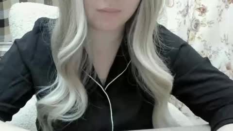 Snapshot of blondymargaret chatting on 03/09/25, 11:47 blondymargaret online show from 03/09/25, 11:47