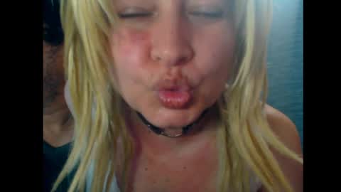Snapshot of blontsex chatting on 04/26/26, 10:07 Blontsex online show from 04/26/26, 10:07