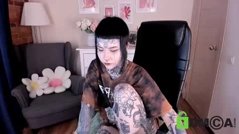 Mary online show from 05/02/26, 10:20