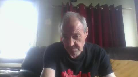 Snapshot of bloody52 chatting on 03/09/26, 12:20 bloody52 online show from 03/09/26, 12:20