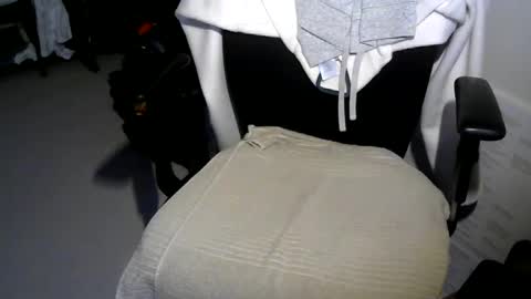 Snapshot of bloodybig0 chatting on 01/01/25, 12:33 bloodybig0 online show from 01/01/25, 12:33