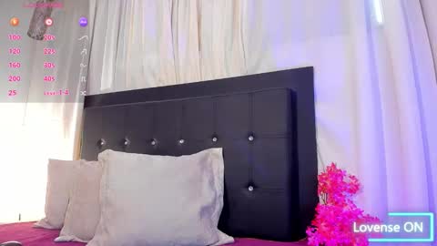 Snapshot of bloom_bbc chatting on 11/12/25, 01:11 bloom_bbc online show from 11/12/25, 01:11