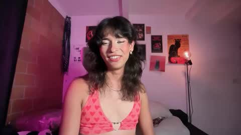 Snapshot of bloomingbella chatting on 03/13/26, 03:13 Bella Bloom ts online show from 03/13/26, 03:13