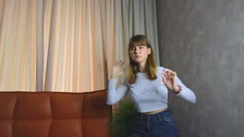 Snapshot of bloomnoir chatting on 11/11/25, 07:19 BloomNoir online show from 11/11/25, 07:19