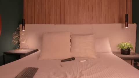blue_anngel online show from 06/12/26, 12:53