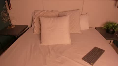 blue_anngel online show from 06/20/26, 01:09