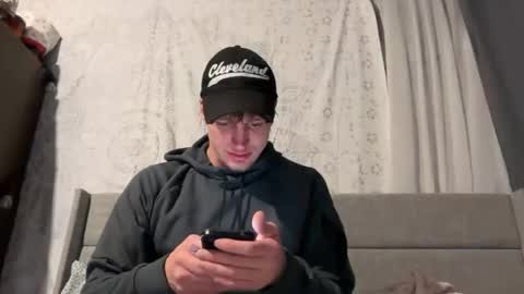 Snapshot of blue_eyed_beau chatting on 03/19/26, 02:59 Beau online show from 03/19/26, 02:59