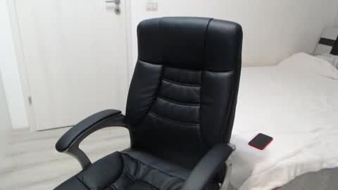 Snapshot of blue_eyes96 chatting on 01/30/25, 09:04 Juliet online show from 01/30/25, 09:04