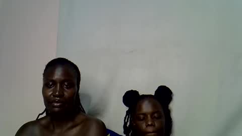 blue_savagee online show from 10/17/25, 06:43