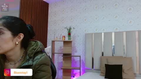 Snapshot of blue_tay1 chatting on 11/06/25, 12:06 blue_tay1 online show from 11/06/25, 12:06