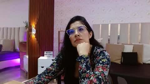 Snapshot of blue_tay1 chatting on 11/14/25, 12:15 blue_tay1 online show from 11/14/25, 12:15