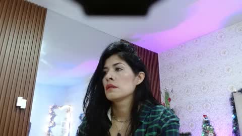 Snapshot of blue_tay1 chatting on 11/30/25, 11:47 blue_tay1 online show from 11/30/25, 11:47