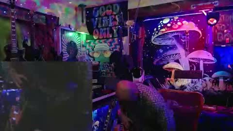 Snapshot of bluebandekim chatting on 01/11/25, 07:17 bluebandekim online show from 01/11/25, 07:17