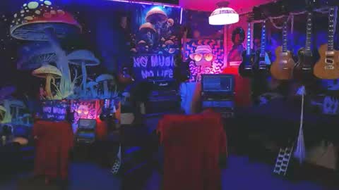 Snapshot of bluebandekim chatting on 04/05/26, 10:01 bluebandekim online show from 04/05/26, 10:01