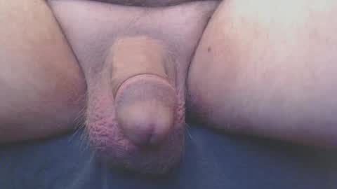 bluebee420 online show from 02/25/25, 09:42