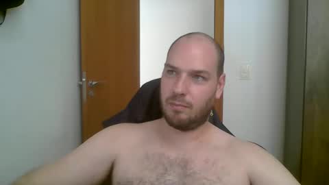 Snapshot of bluec2c chatting on 12/18/24, 05:31 Blue online show from 12/18/24, 05:31