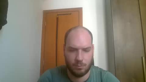 Snapshot of bluec2c chatting on 12/26/24, 06:12 Blue online show from 12/26/24, 06:12