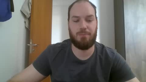 Snapshot of bluec2c chatting on 02/28/25, 03:26 Blue online show from 02/28/25, 03:26