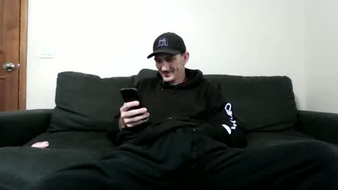 Snapshot of bluecollarfck chatting on 12/19/25, 04:58 Dominick Wyte online show from 12/19/25, 04:58