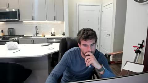 Snapshot of bluecollarhunk chatting on 12/18/25, 08:04 BlueCollarHunk online show from 12/18/25, 08:04