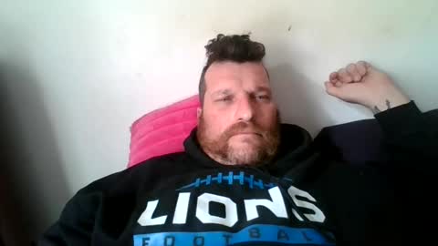 Snapshot of bluedemoneyes1986 chatting on 03/06/25, 08:16 bluedemoneyes1986 online show from 03/06/25, 08:16