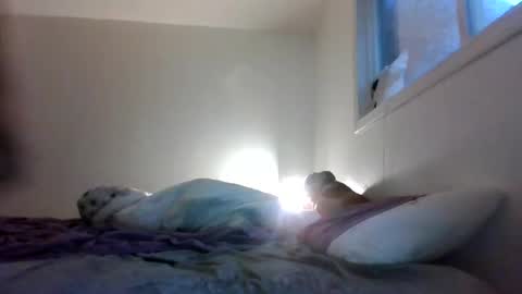 bluedemoneyes1986 online show from 09/24/25, 11:57