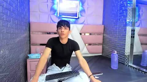 Snapshot of blueestar03 chatting on 12/18/24, 02:28 blueestar03 online show from 12/18/24, 02:28