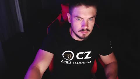 Snapshot of blueeyeboy0 chatting on 12/03/24, 07:33 blueeyeboy0 online show from 12/03/24, 07:33