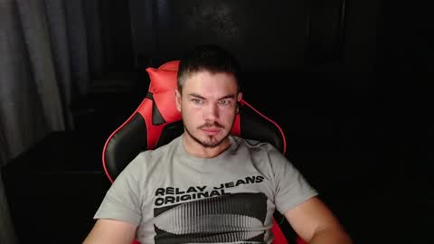 Snapshot of blueeyeboy0 chatting on 12/14/24, 04:12 blueeyeboy0 online show from 12/14/24, 04:12