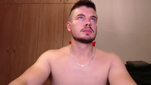 Snapshot of blueeyeboy0 chatting on 01/11/25, 08:21 blueeyeboy0 online show from 01/11/25, 08:21