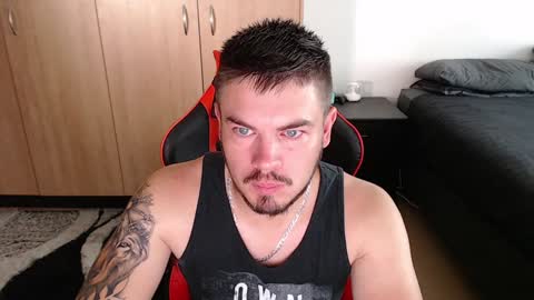 Snapshot of blueeyeboy0 chatting on 01/21/25, 06:00 blueeyeboy0 online show from 01/21/25, 06:00